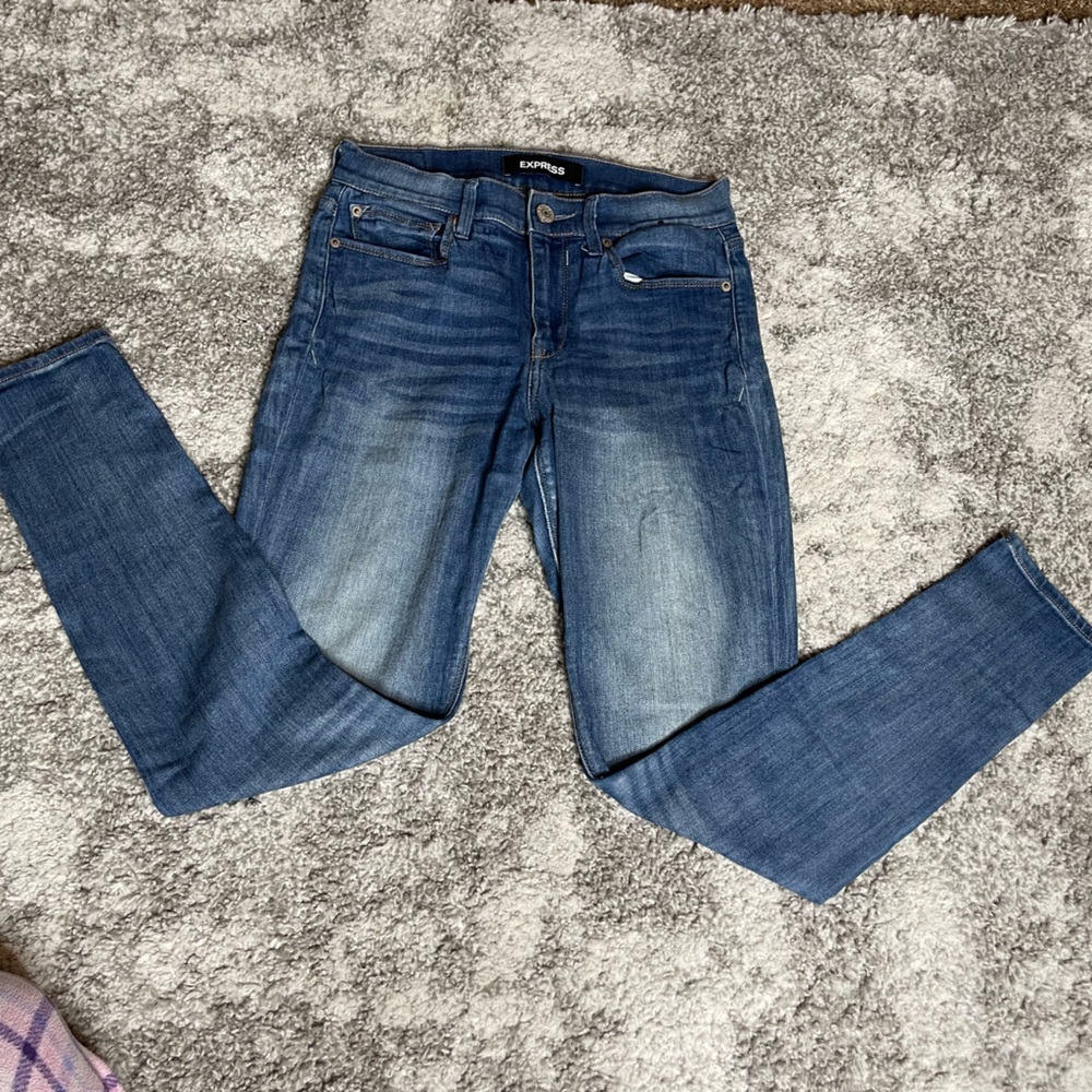 Skinny jeans
